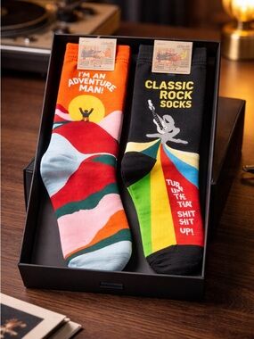 NWT BlueQ Men’s Crew Novelty Socks - 2 Pair - Fits Shoe Size 7-12